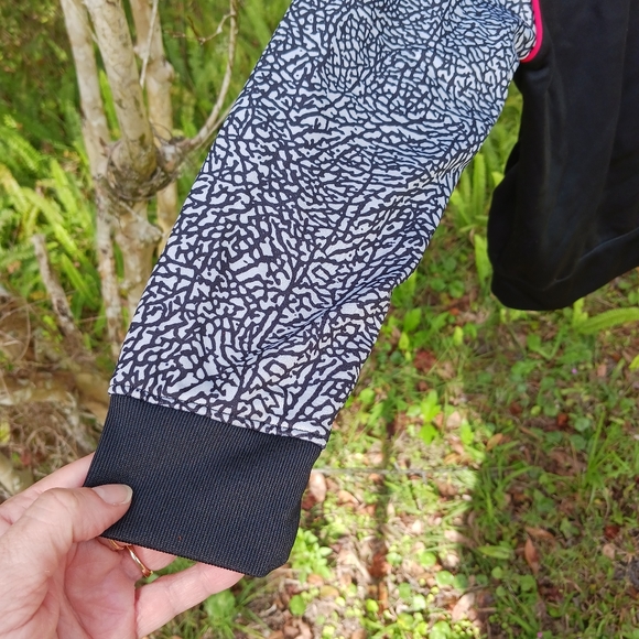 Nike Air Jordan Jumpman Therma Fit Pull over Boys Youth 7 Large - Picture 8 of 13